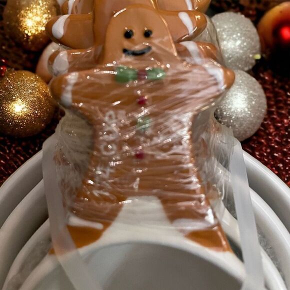 Gingerbread measuring cups from TJ Maxx set of 4 - Picture 2 of 5